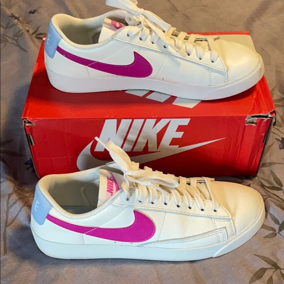Nike Shoes - NIKE | Blazer Low LE sneaker